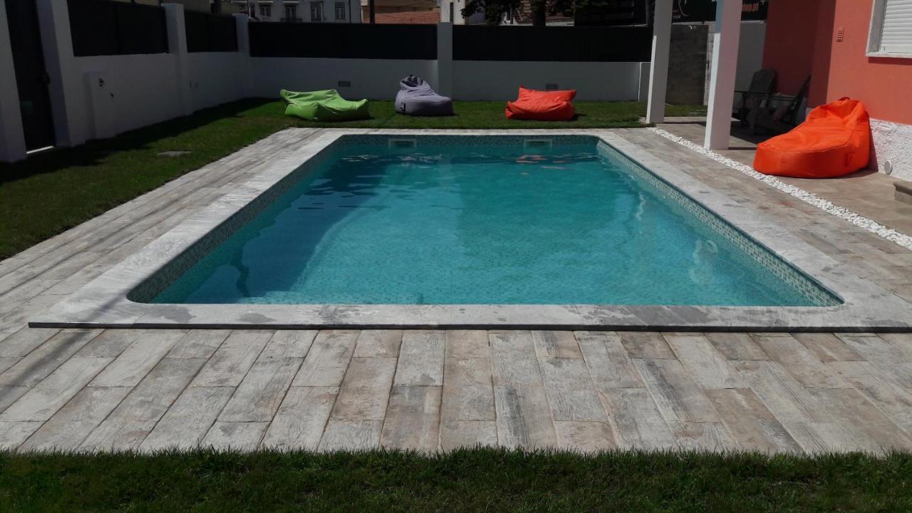 Family Villa Pool & Beach Caparica Buitenkant foto